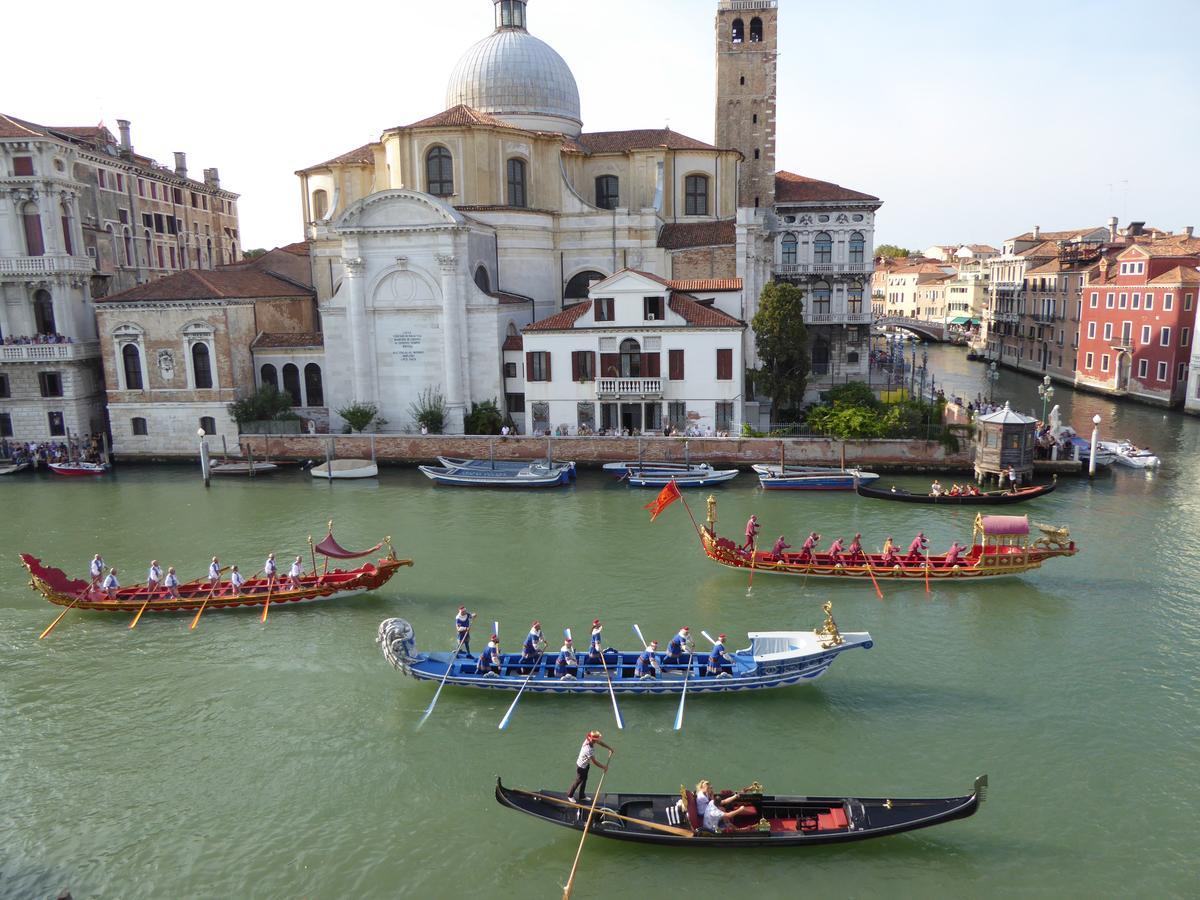 B&B Vista Sul Canal Grande Venesia Bagian luar foto