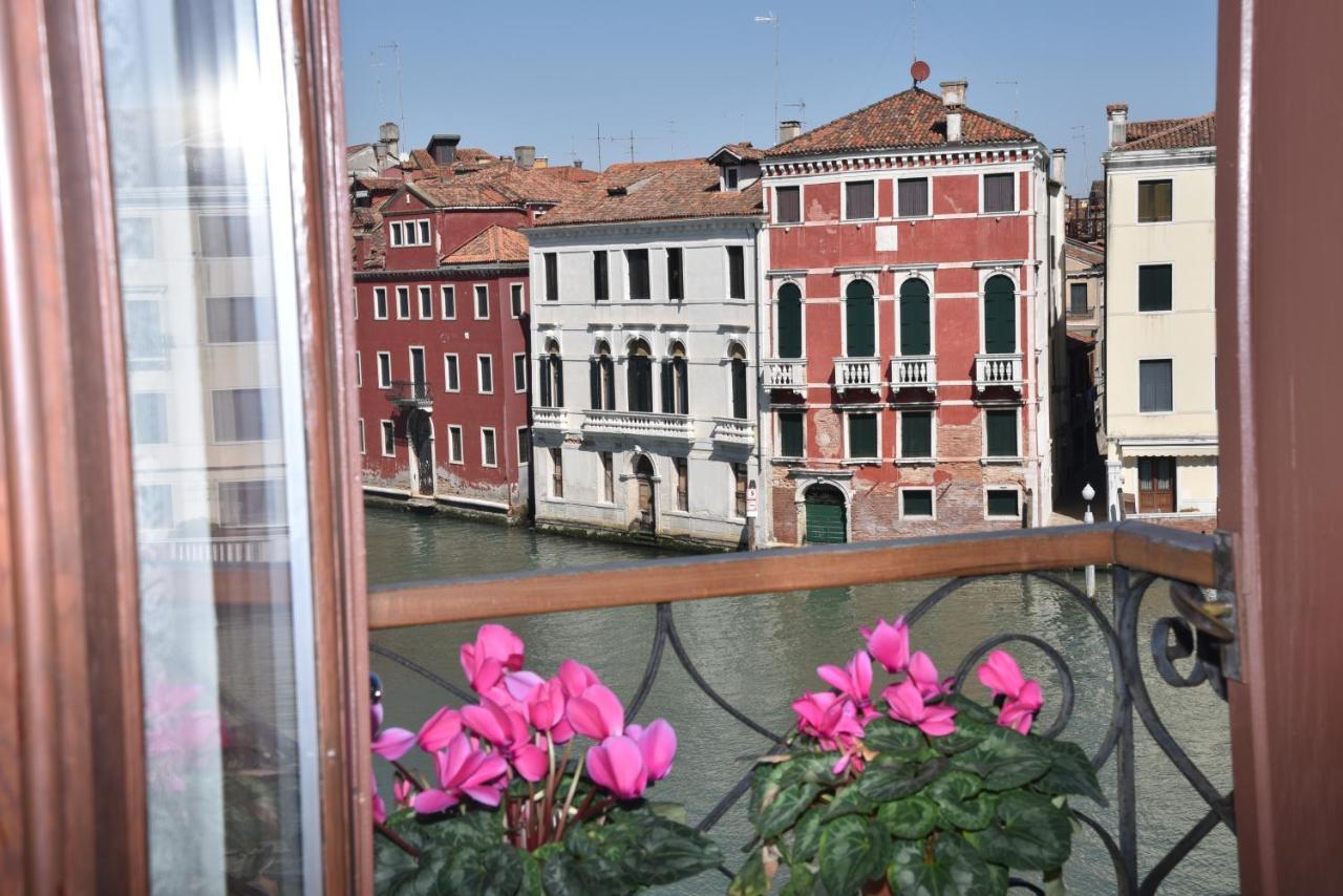 B&B Vista Sul Canal Grande Venesia Bagian luar foto